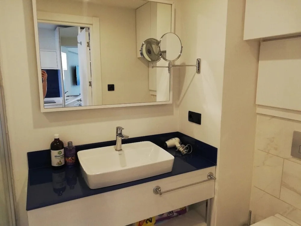 Comfy Brand-new Seaview Studio In Orbi Twin Tower