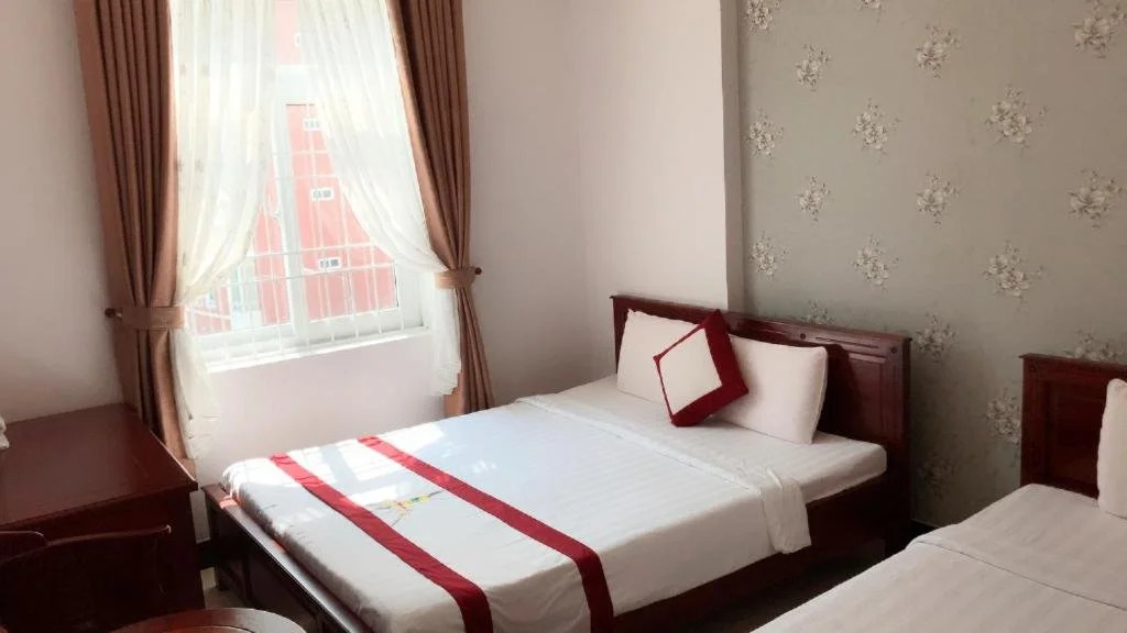 Thi Long Phung 2 Hotel