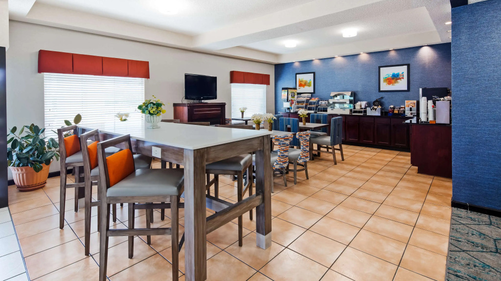 Best Western Hiram Inn and Suites
