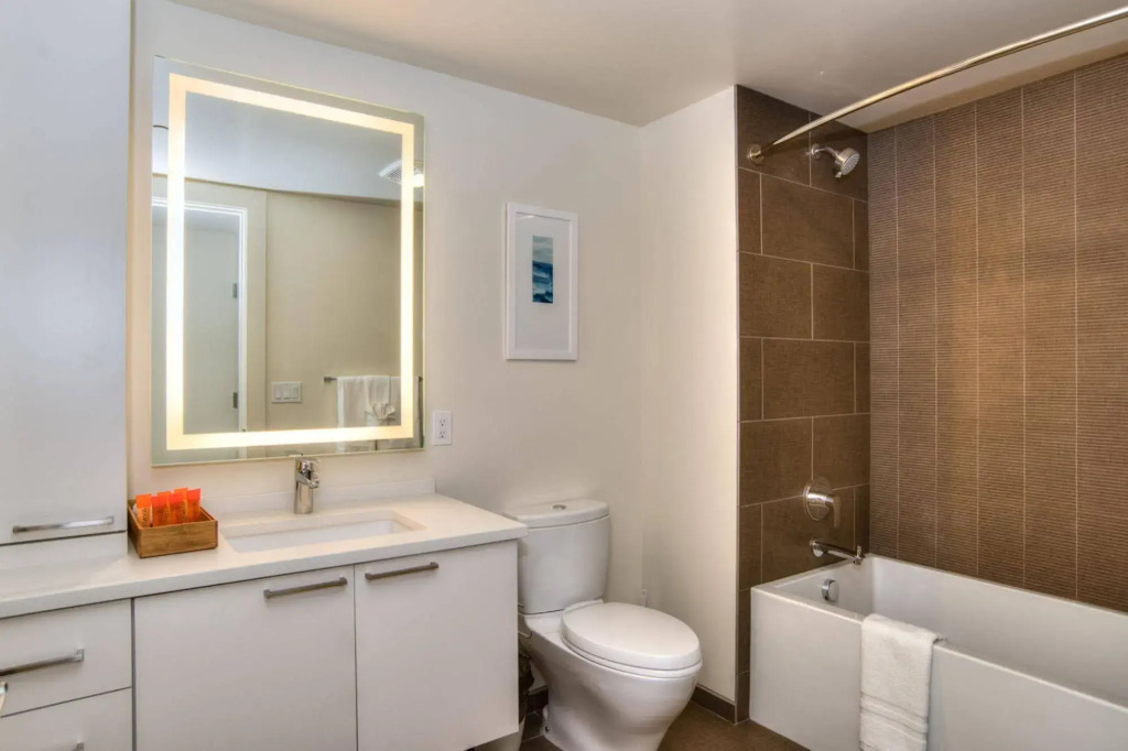 Furnished Apartments on Pine Street