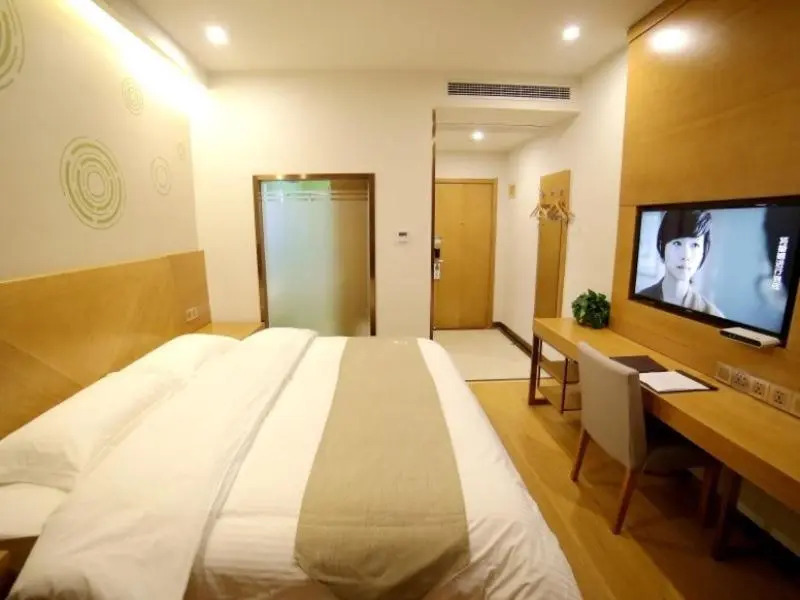 GreenTree Inn Fuyang Development Zone Weisan Road Express Hotel