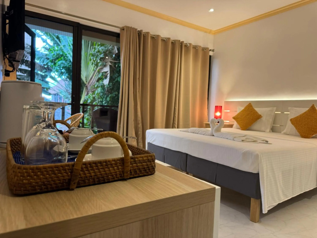 Alona Vida Beach Resort