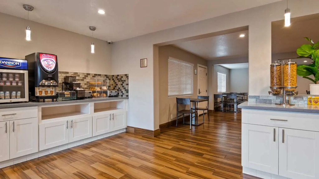 Best Western Plus Ontario Airport & Convention Center