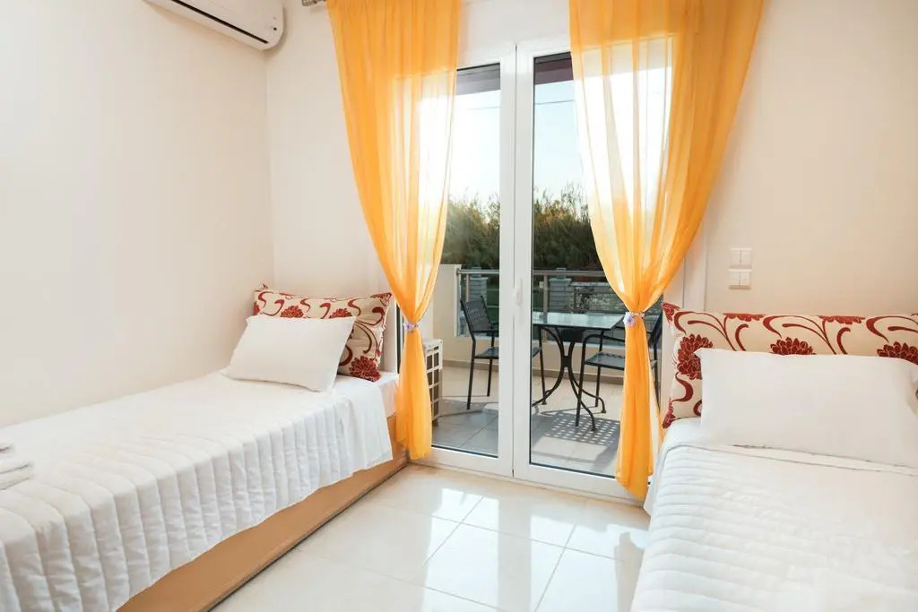 Kronos Villas