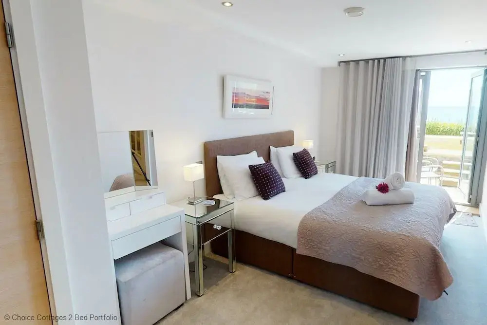 SAUNTON POINT BREAK 2 Bedrooms