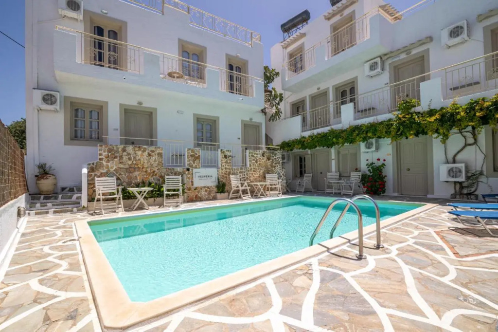 Hesperia Apartments by Estia