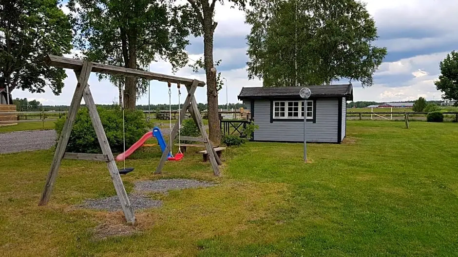 Backgårdens Stugby