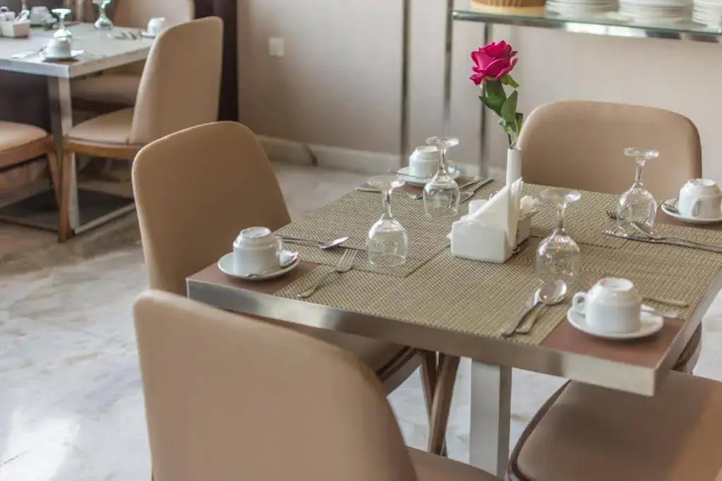 Al Muhaidb Residence Al JAWAZAT 1 - Economic