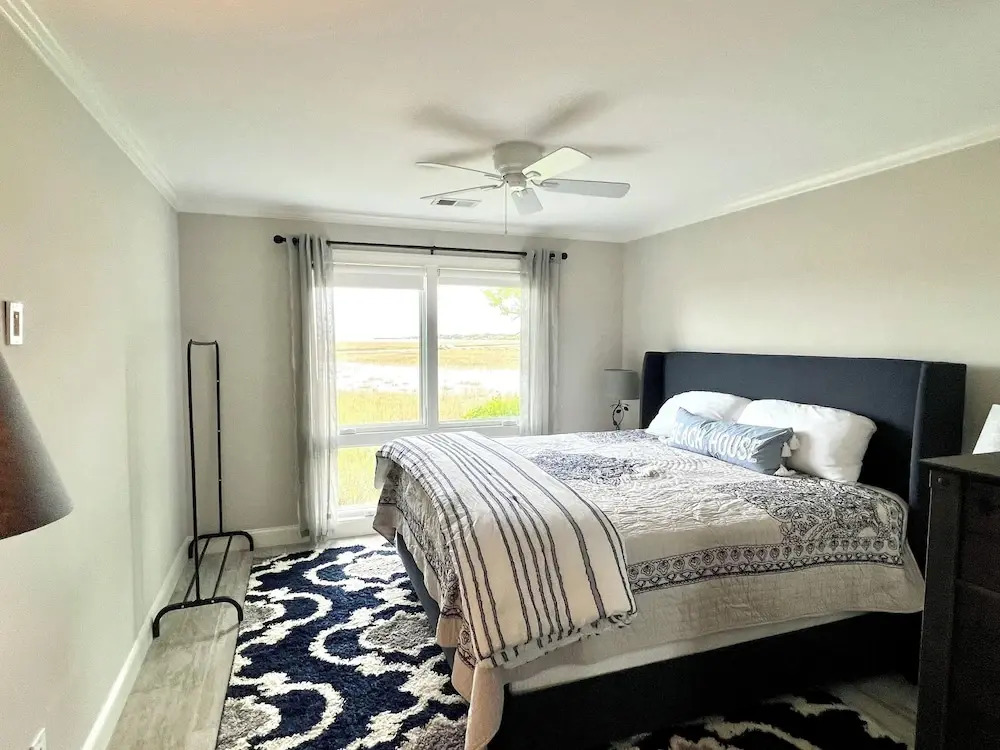 2112 Landfall Way