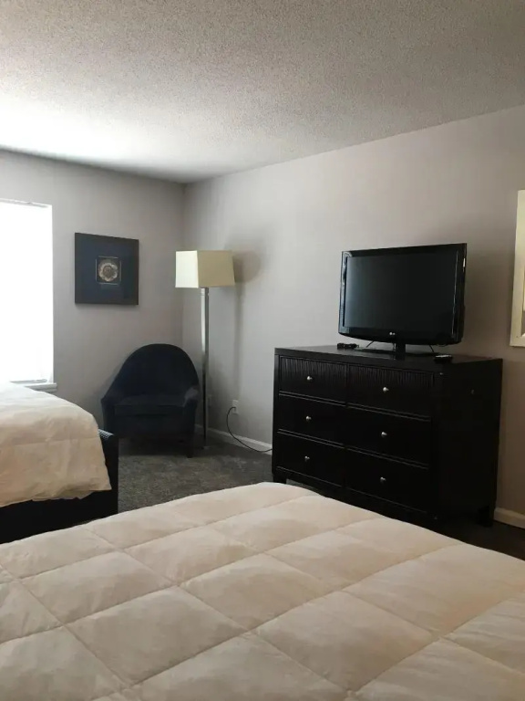 Ambassador Inn