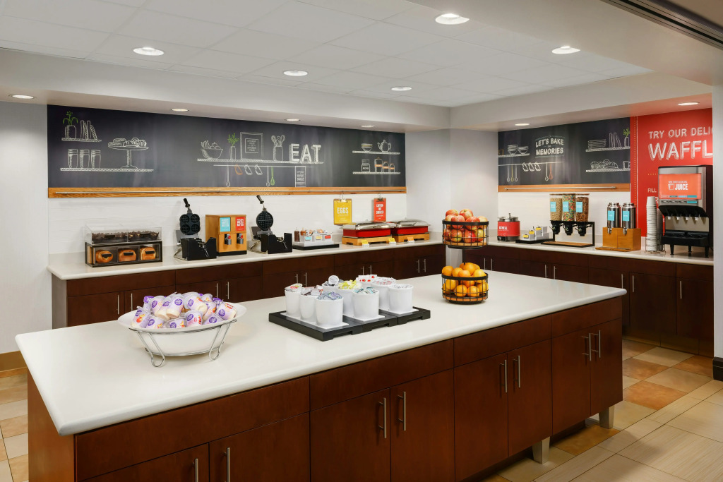 Hampton Inn & Suites West Sacramento