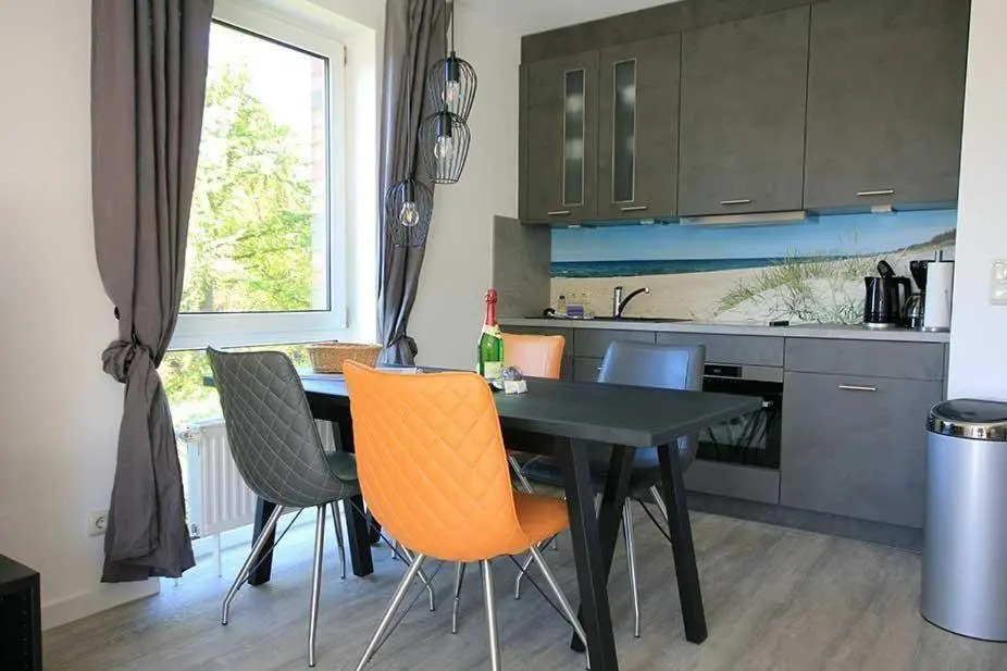 Ferienwohnung-9-im-Appartementhaus-Seeadler-Duhnen-mit-Strandkorb