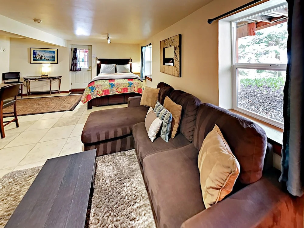 Mountain Studio in Vail w/ Shared Hot Tub by RedAwning