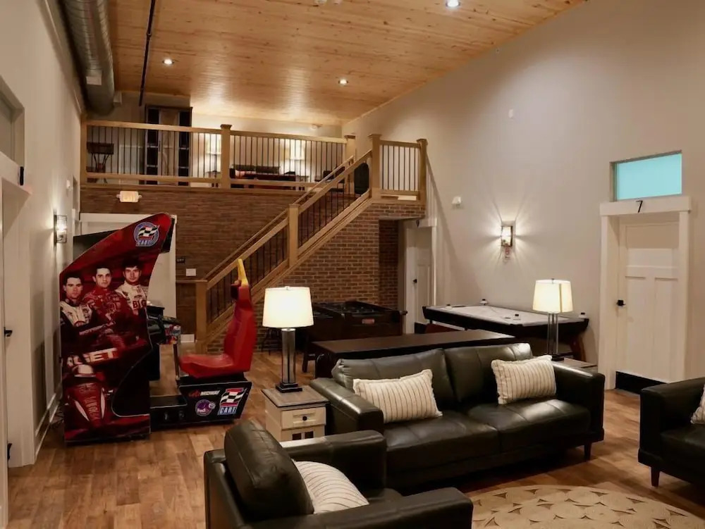 Tall Oaks Resort