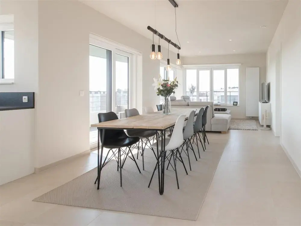 Serene Apartment With Mountain View