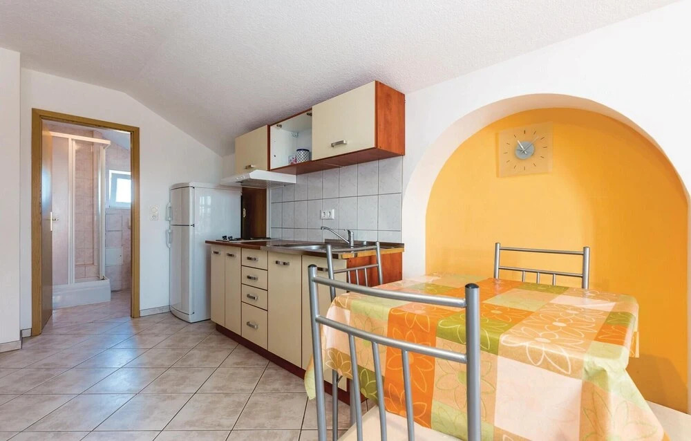 Cozy Home In Novi Vinodolski