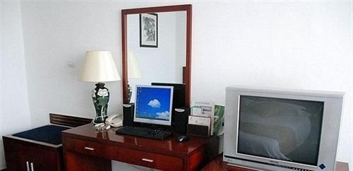 Qingyang Xifeng Hotel
