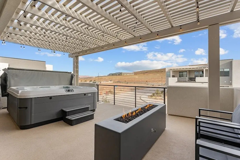 Oasis Retreat 5 Bedroom Townhouse