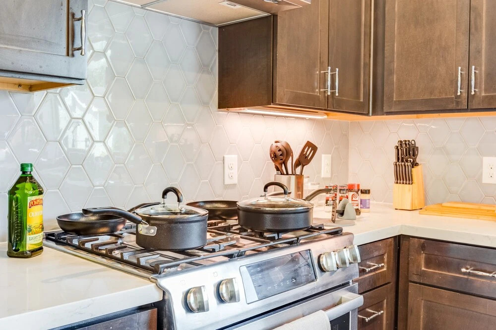 Attractive Midtown House 3br 3.5ba 3 Bedroom Home by RedAwning