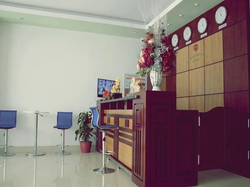 Cholon Business Hotel