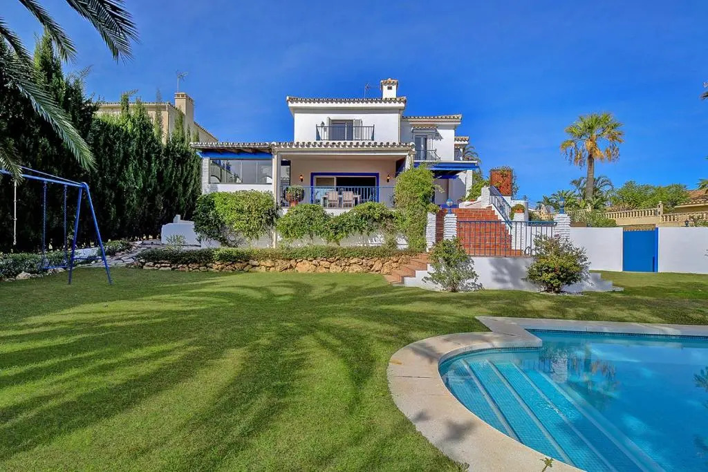 Villa 10 Luxe by Lirios Village Marbella - Superb Location and Heated Pool