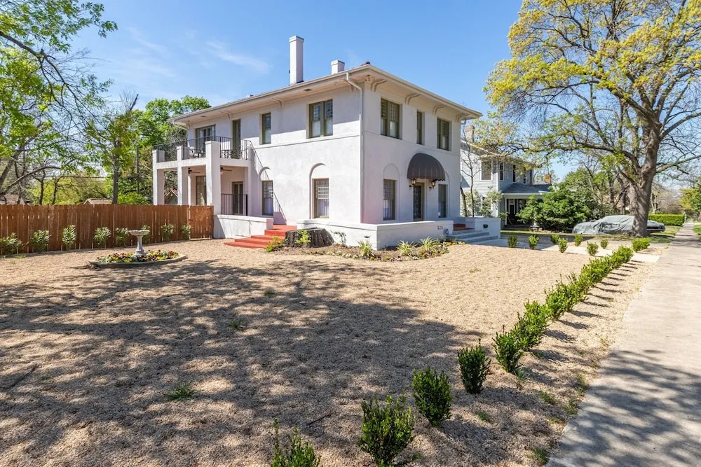 Newly Renovated Historic San Antonio Stunner 4 Bedroom Home