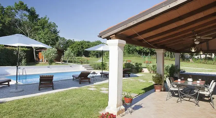 Villa Rebici 105
