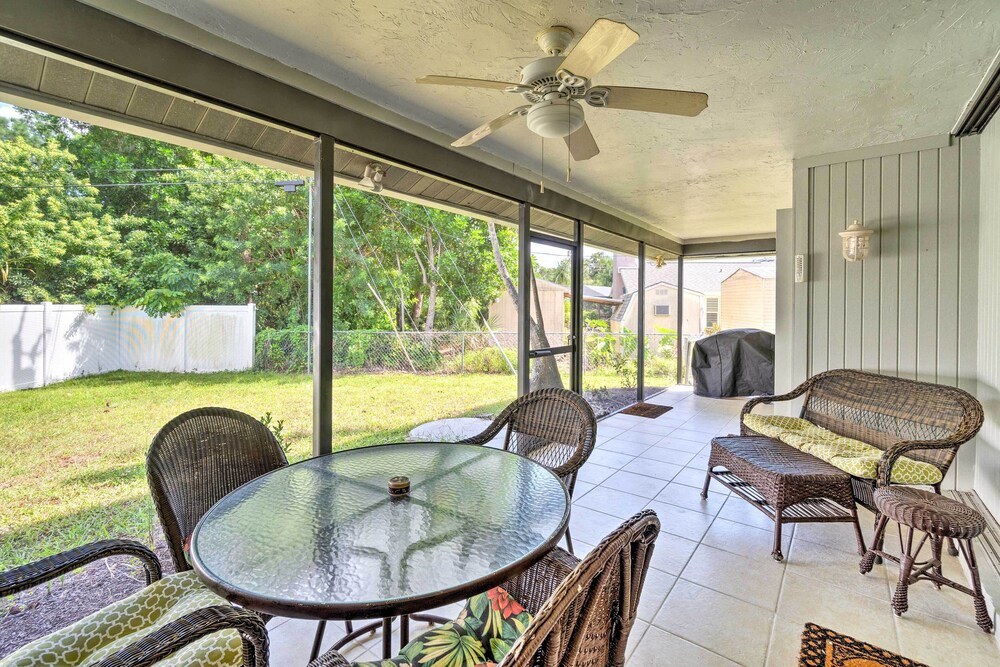 4 Mi to Beaches: Home w/ Lanai & Yard in Venice!