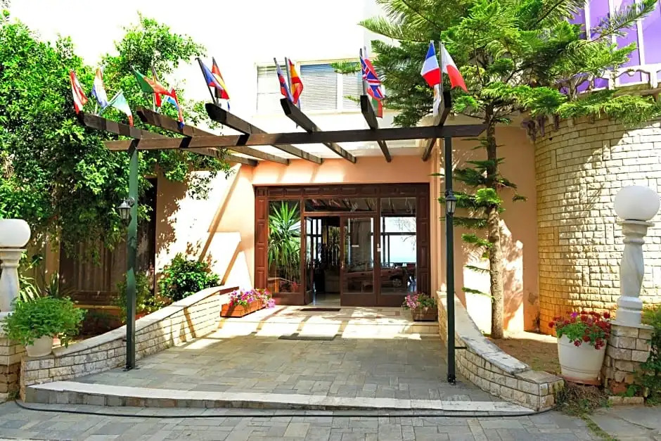 Elegant Beach Hotel