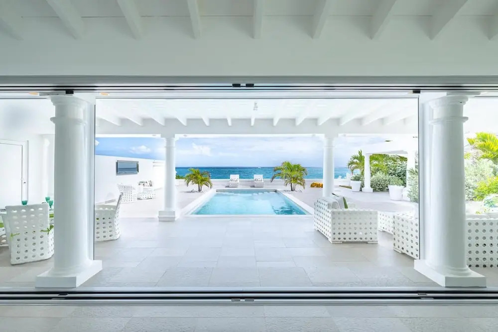 La Perla Bianca - 1 BR Beachfront Luxury Villa offering utmost privacy