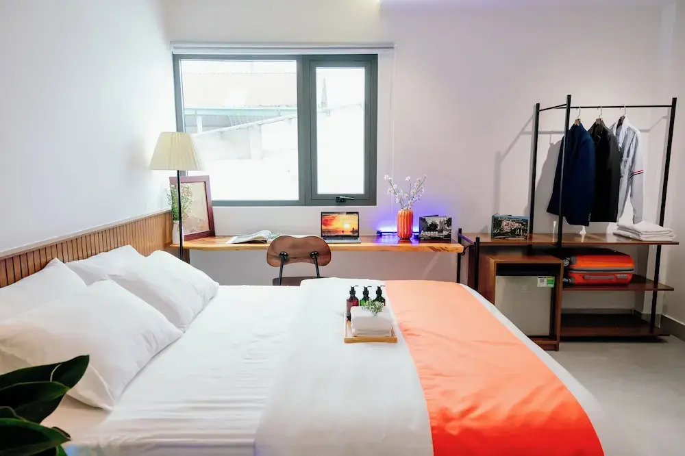 Urban Hotel