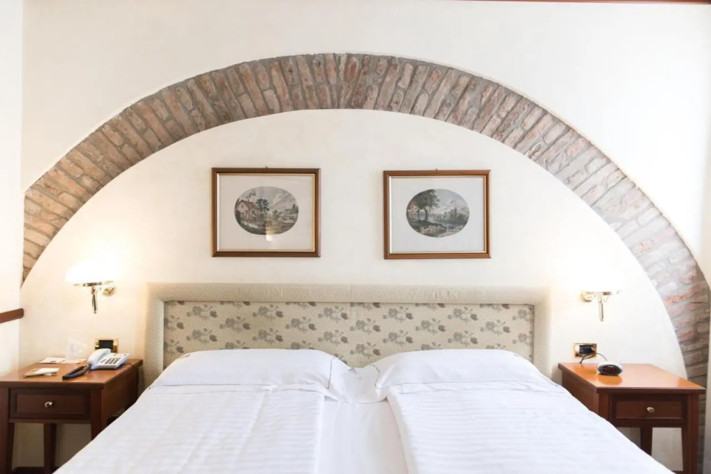 Phi Hotel Dei Medaglioni