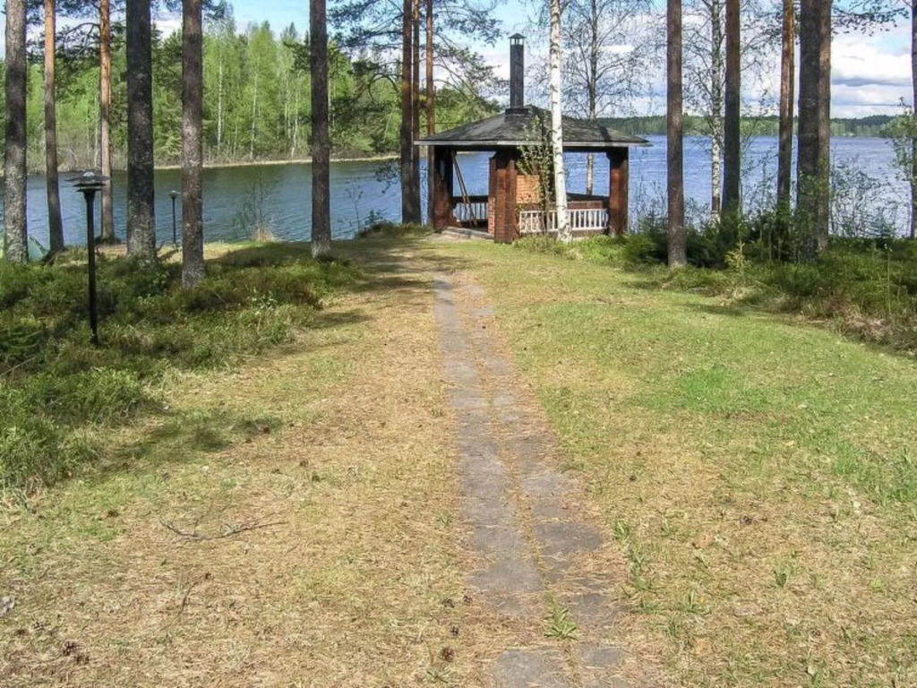 Yläneuvola niemi