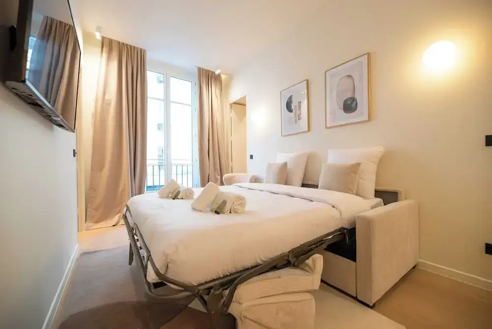 Elegant Apt With AC - 2br-6p -palais Garnier
