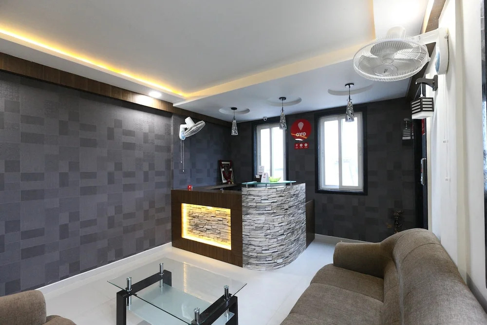 OYO 7131 Amrita Inn