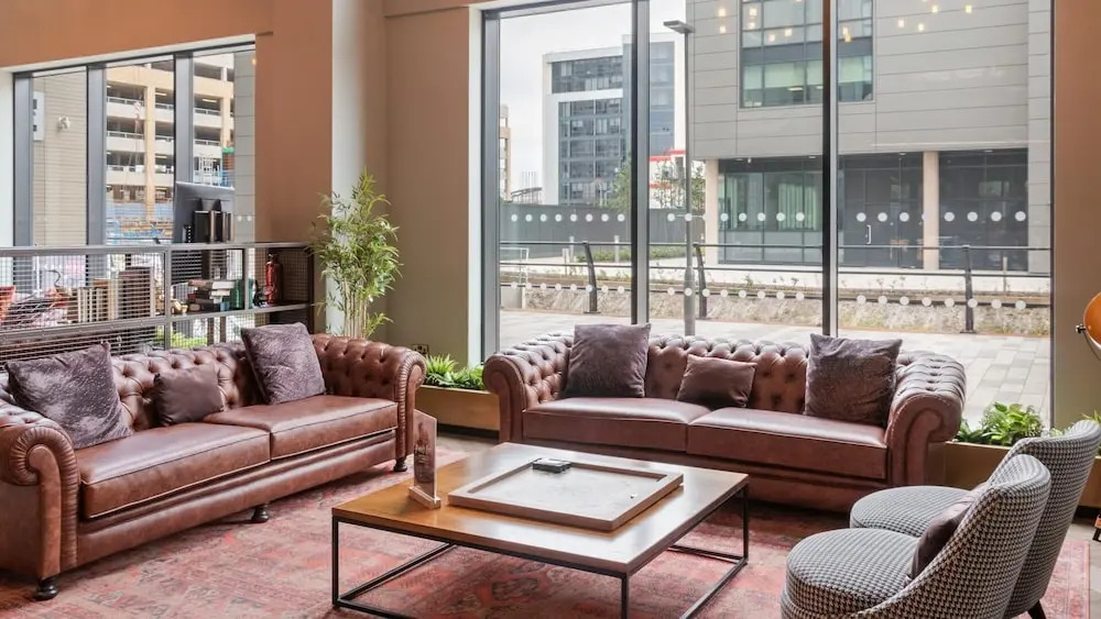 Central and Stylish Studio