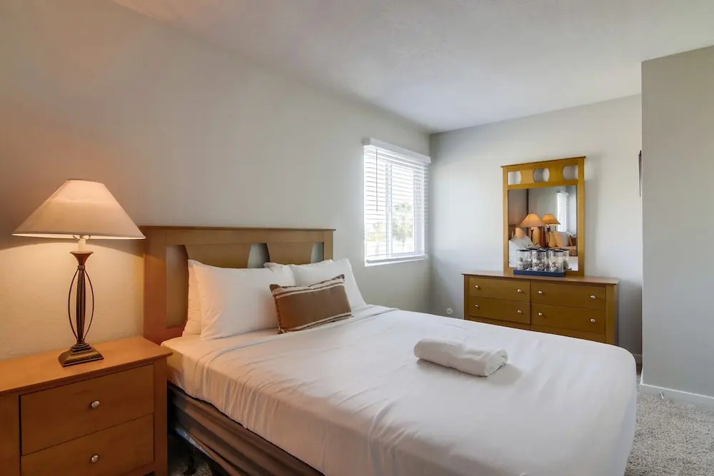 The Luxe Suites of Temecula Heights