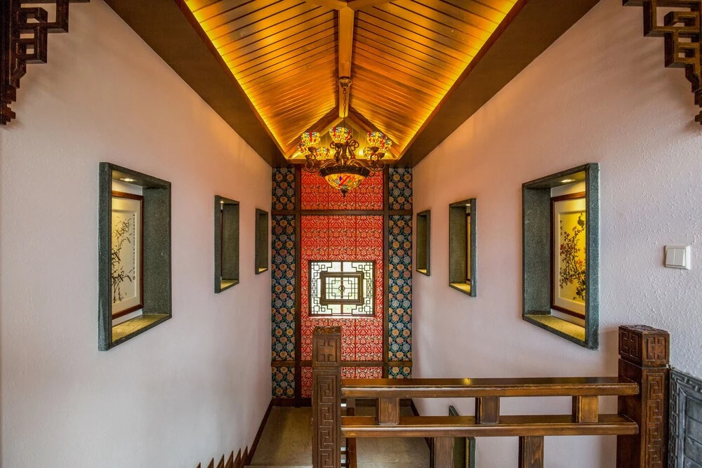 Zuixi Pavilion Travelling With Hotel