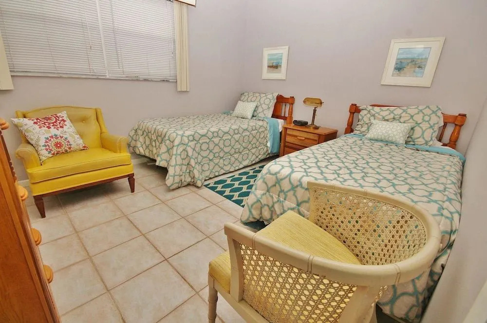Sea Coast Gardens III 403 Apartment 2