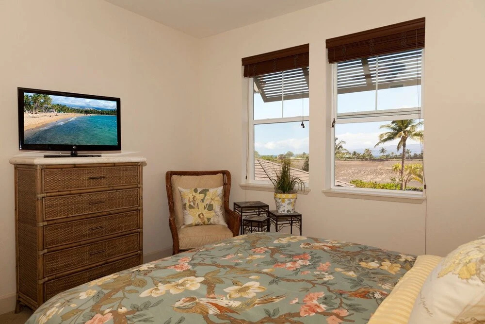 Hali'i Kai 19G by RedAwning