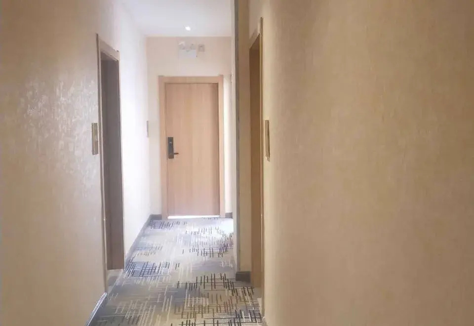 Guangzhou Hongxuan Fashion Hotel (Shiling Leather City)