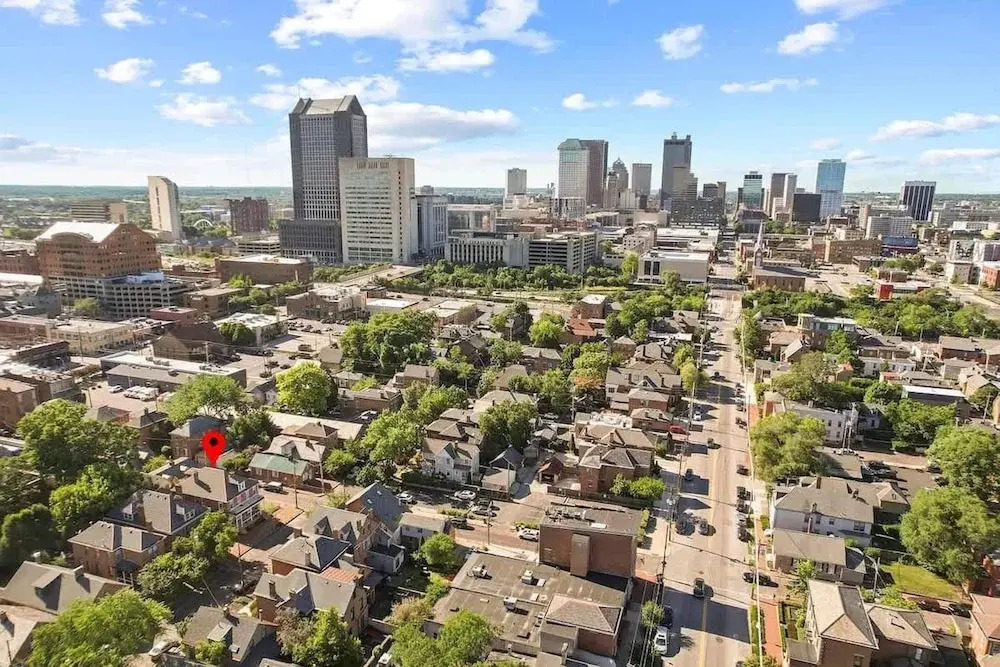 Prime Location Top Rated Free Parking