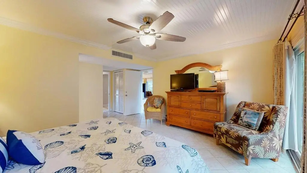 48 Water Oak