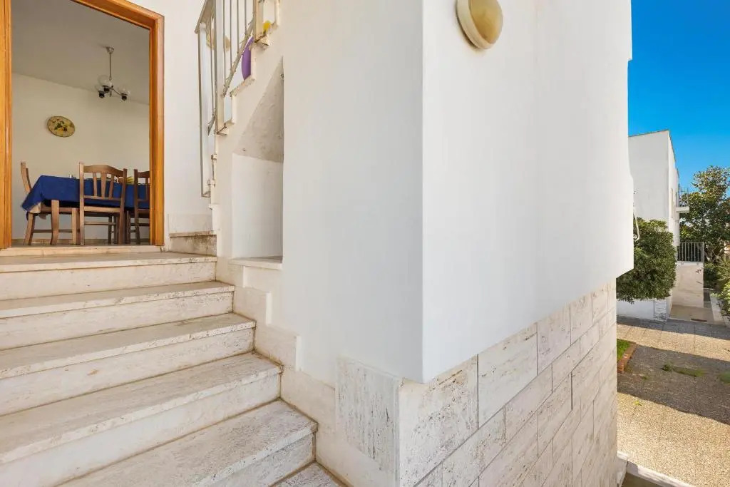 Casa Acquazzurra by BarbarHouse