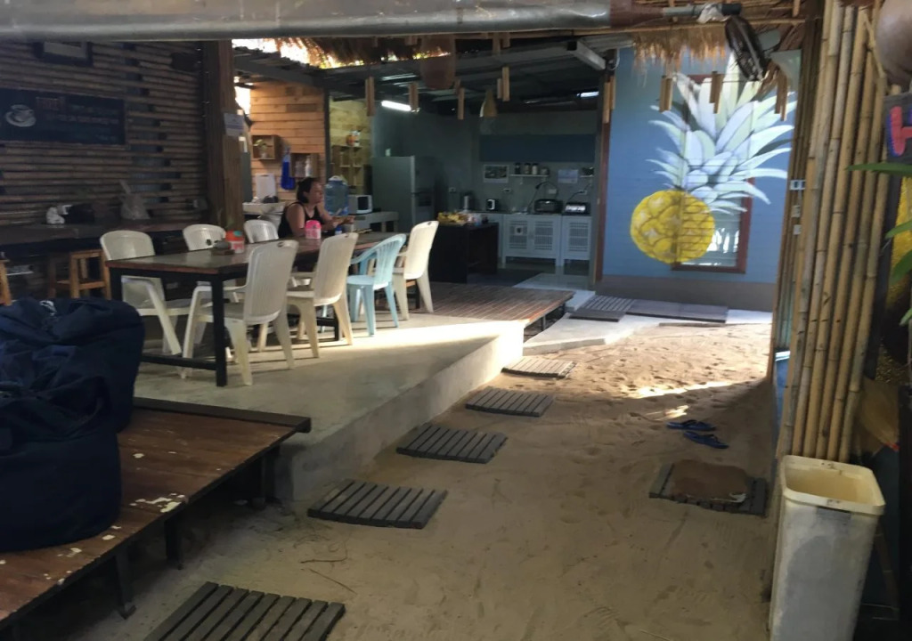 Hey Beach Hostel