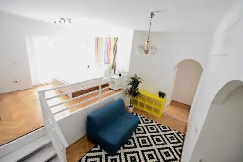 Creative Apartment Akácfa 4