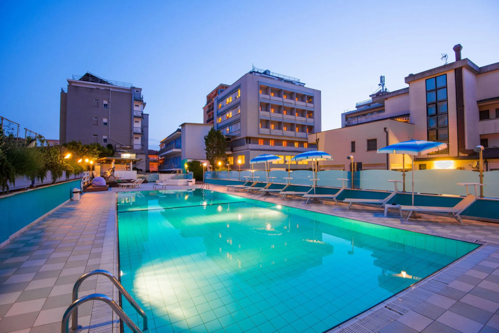Hotel Ras
