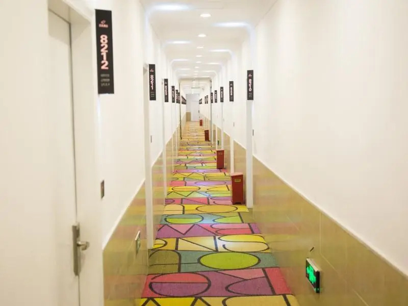 Shell Hotel Shanghai Hongqiao Airport National Exhibition Centre Jizhai Road Branch
