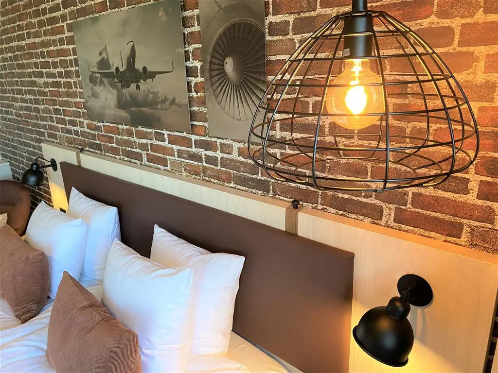 Skyline Airport Hotel