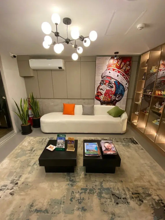 Yours Hotel Lifestyle